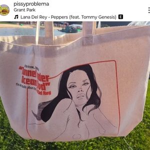 2023 Do you know there's a tunnel under ocean boulevard tote? Lana Del Rey